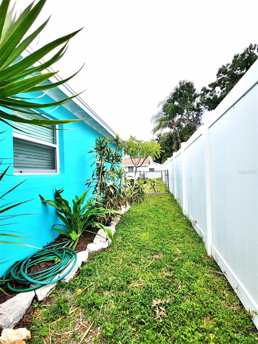 EDGEMERE - Residential