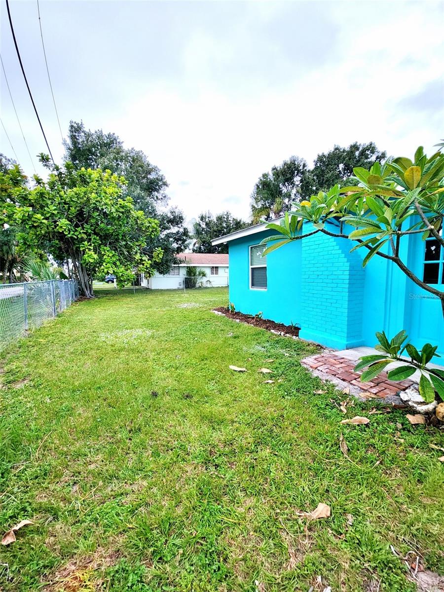 EDGEMERE - Residential