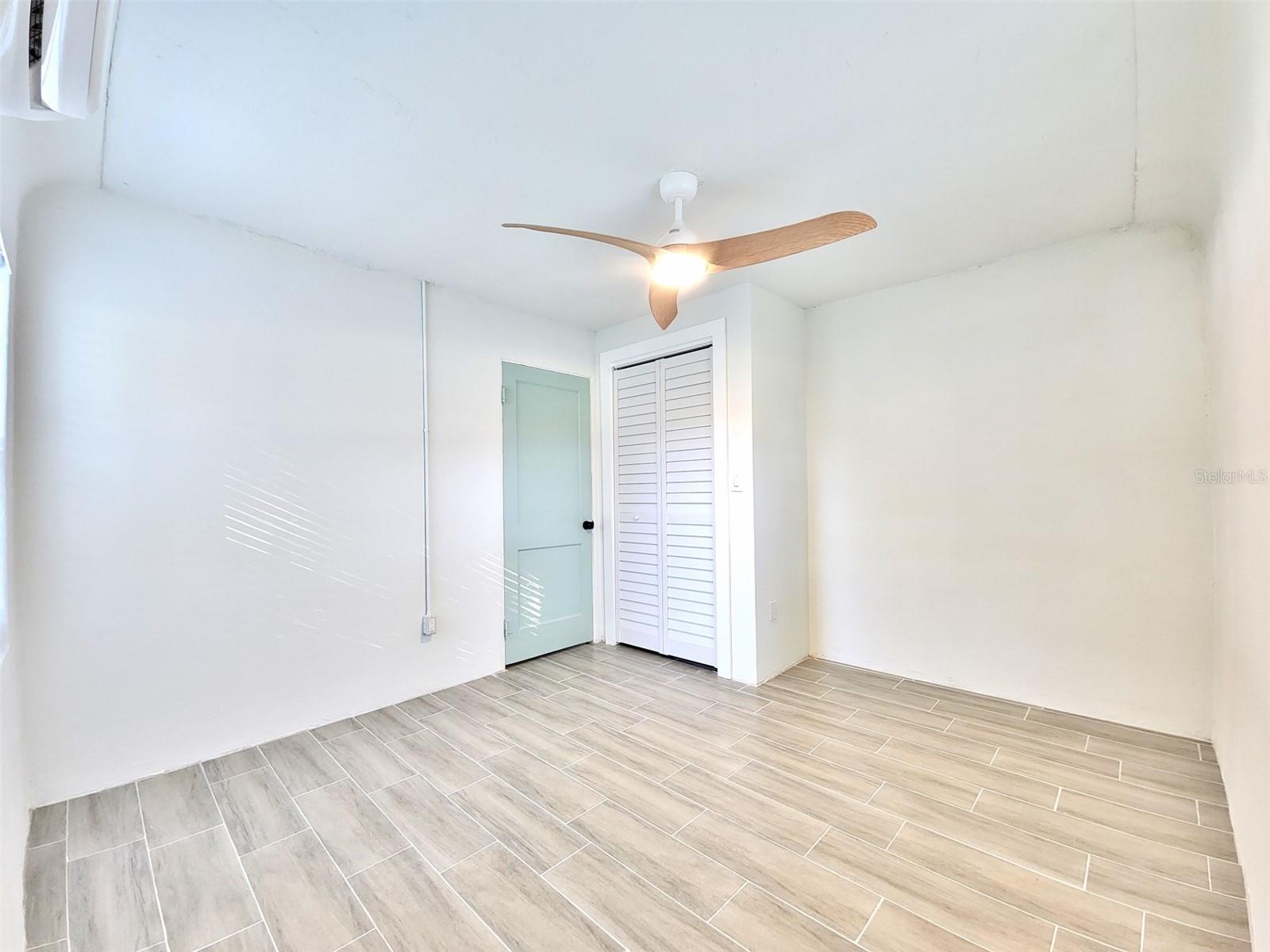 EDGEMERE - Residential