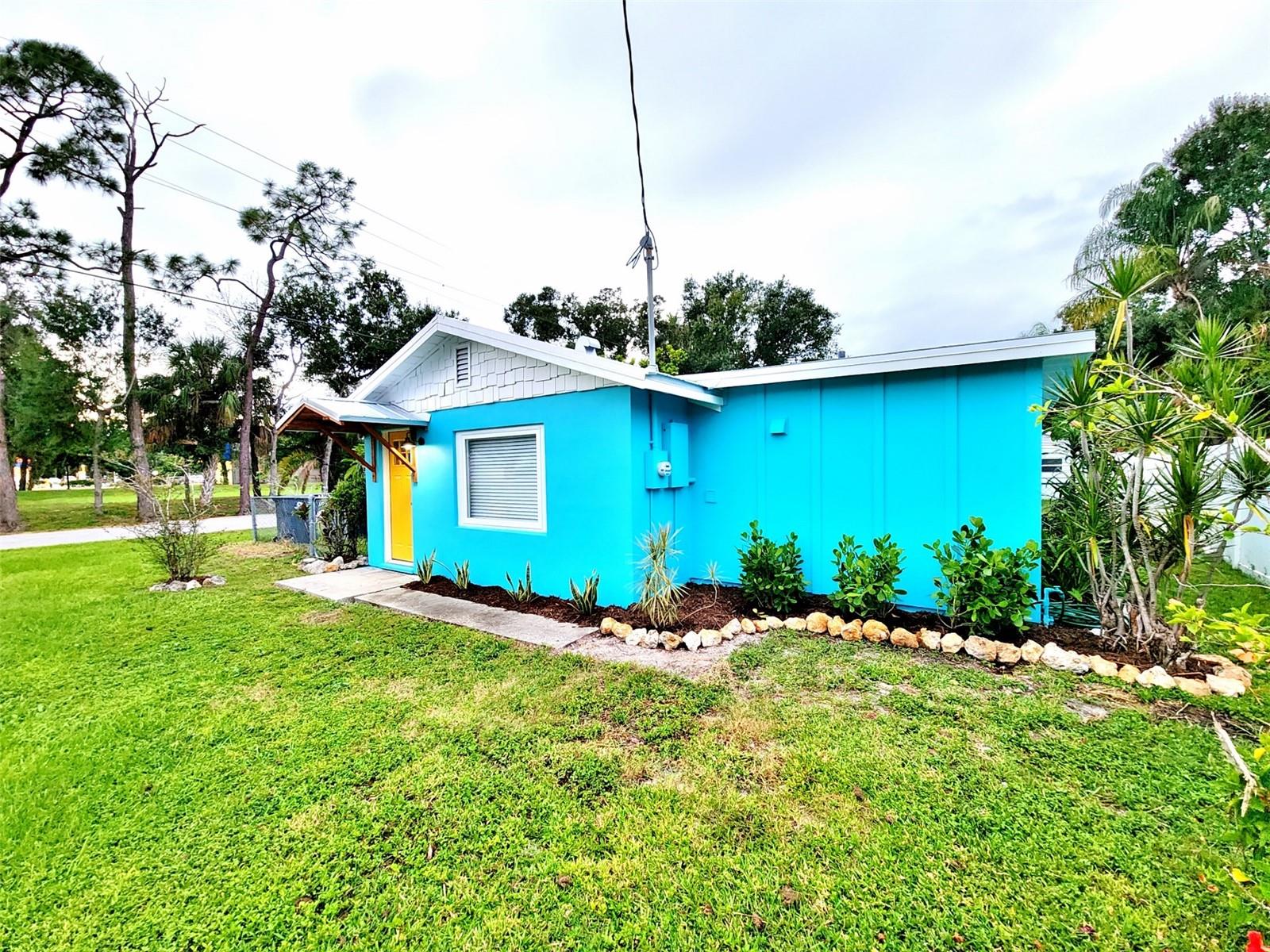 322 34TH STREET W