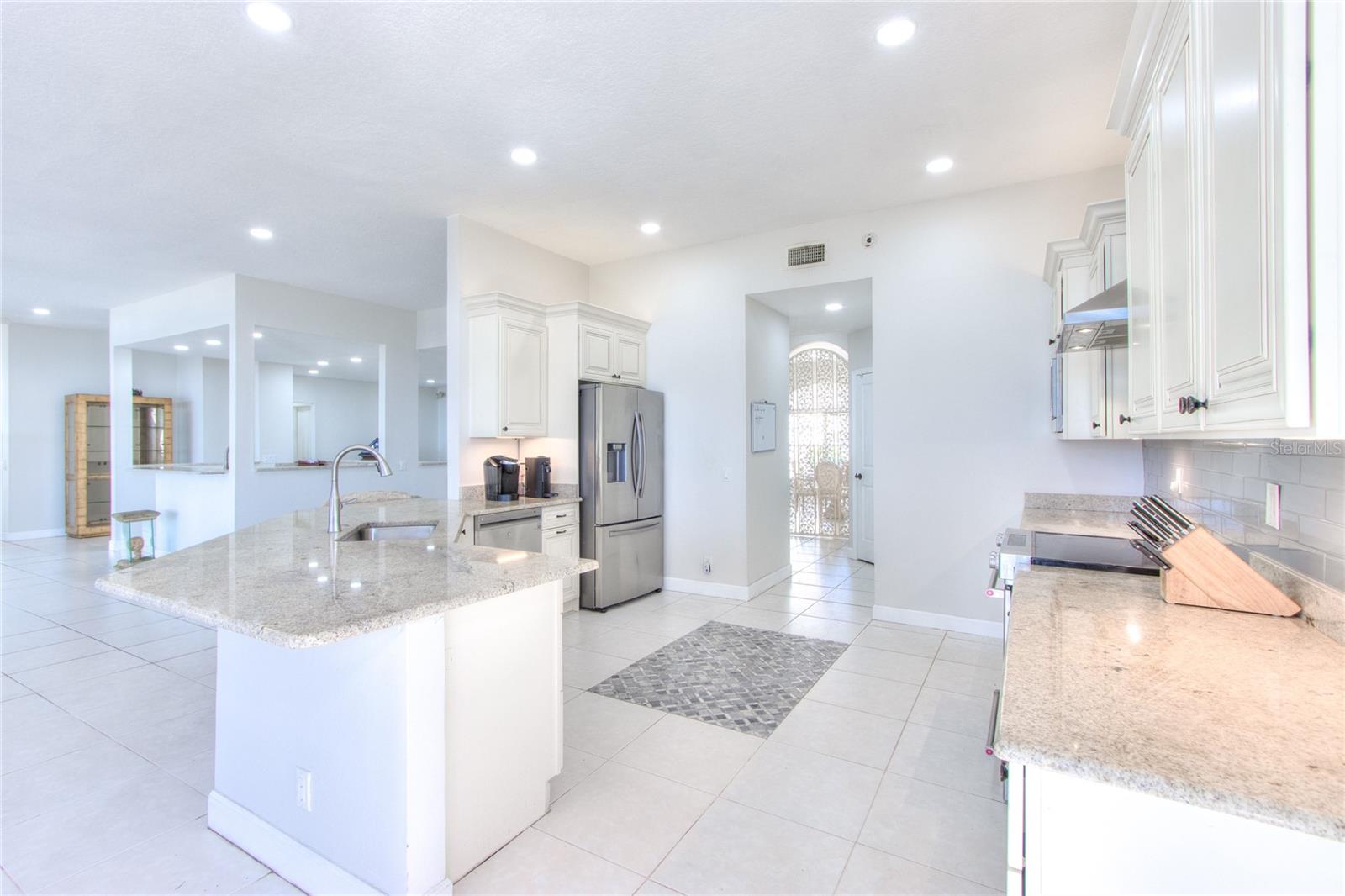 INDIAN ROCK SOUTH SHORE - Residential