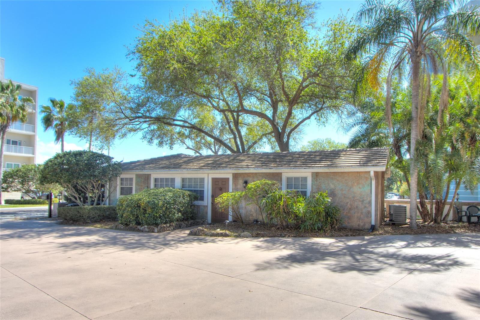 INDIAN ROCK SOUTH SHORE - Residential