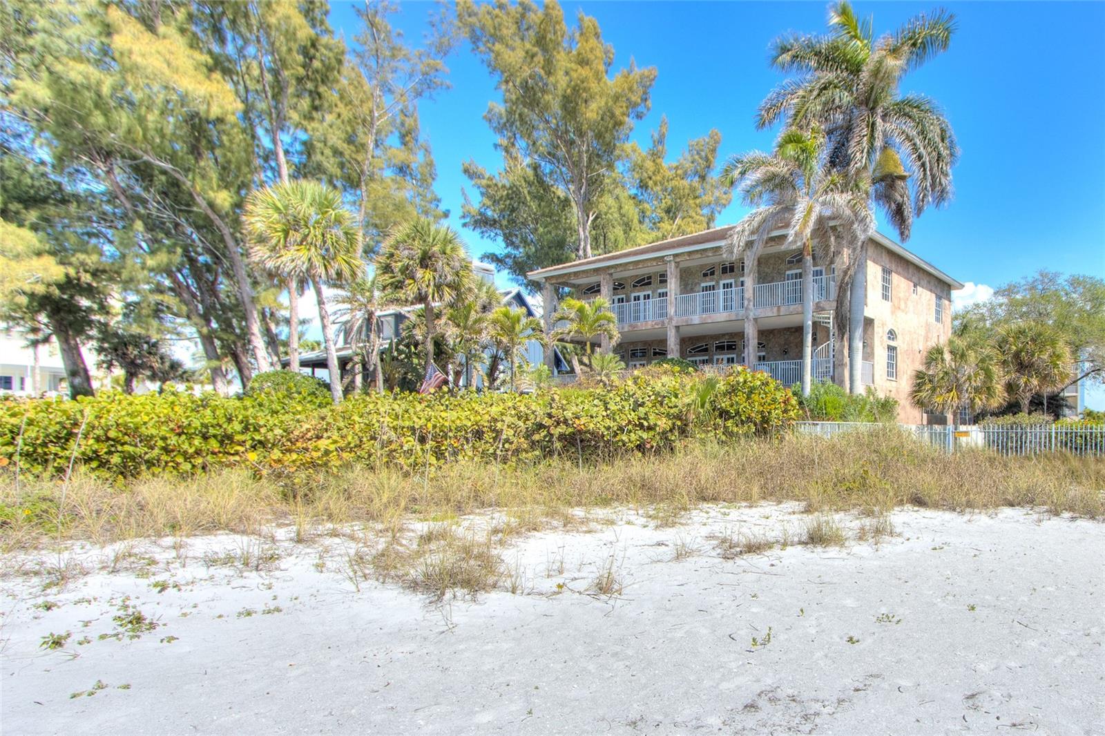 INDIAN ROCK SOUTH SHORE - Residential