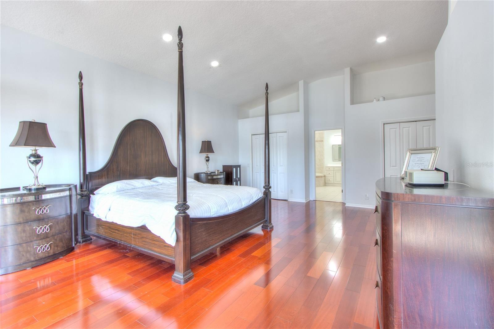 INDIAN ROCK SOUTH SHORE - Residential