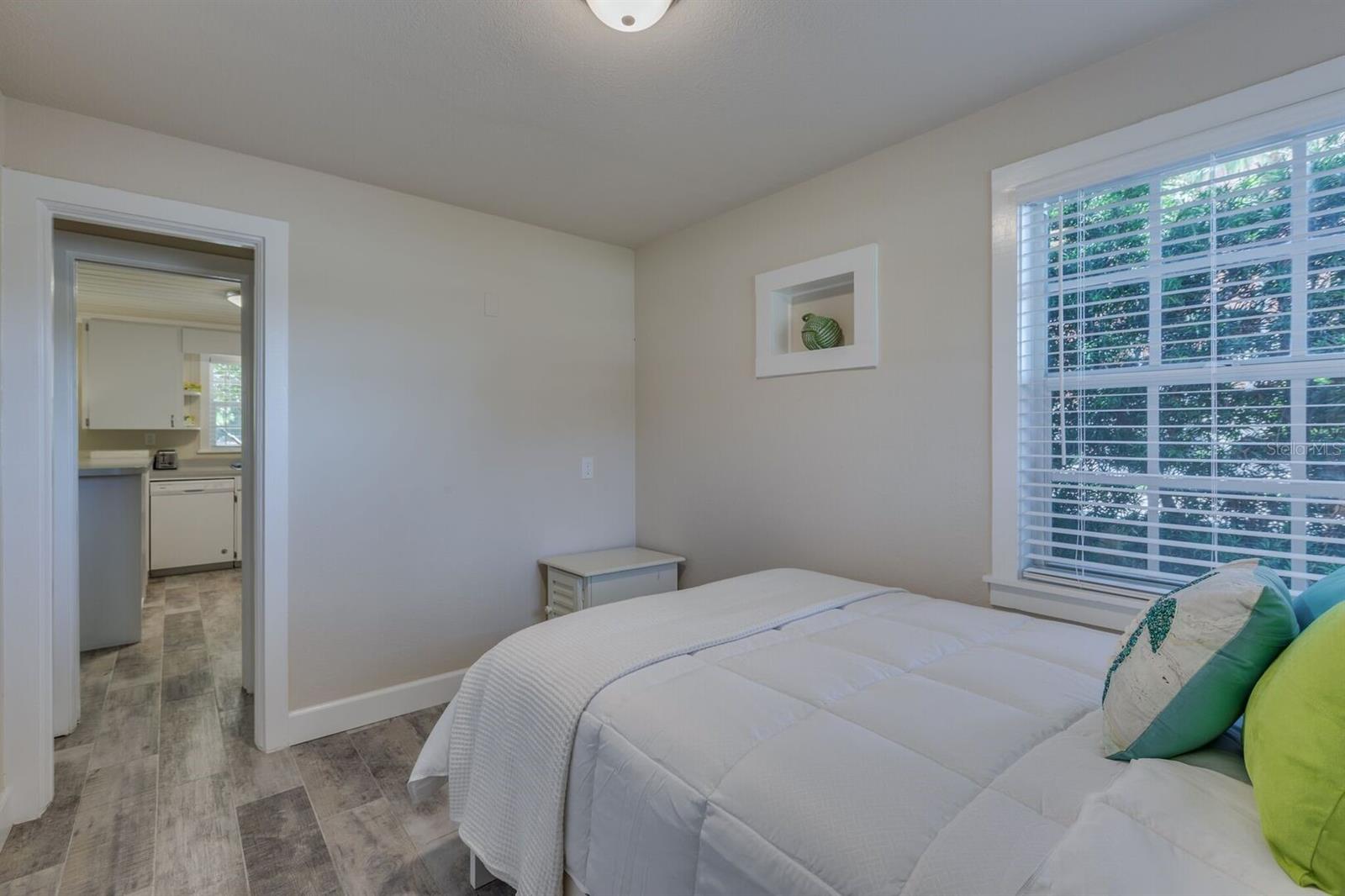 INDIAN ROCK SOUTH SHORE - Residential