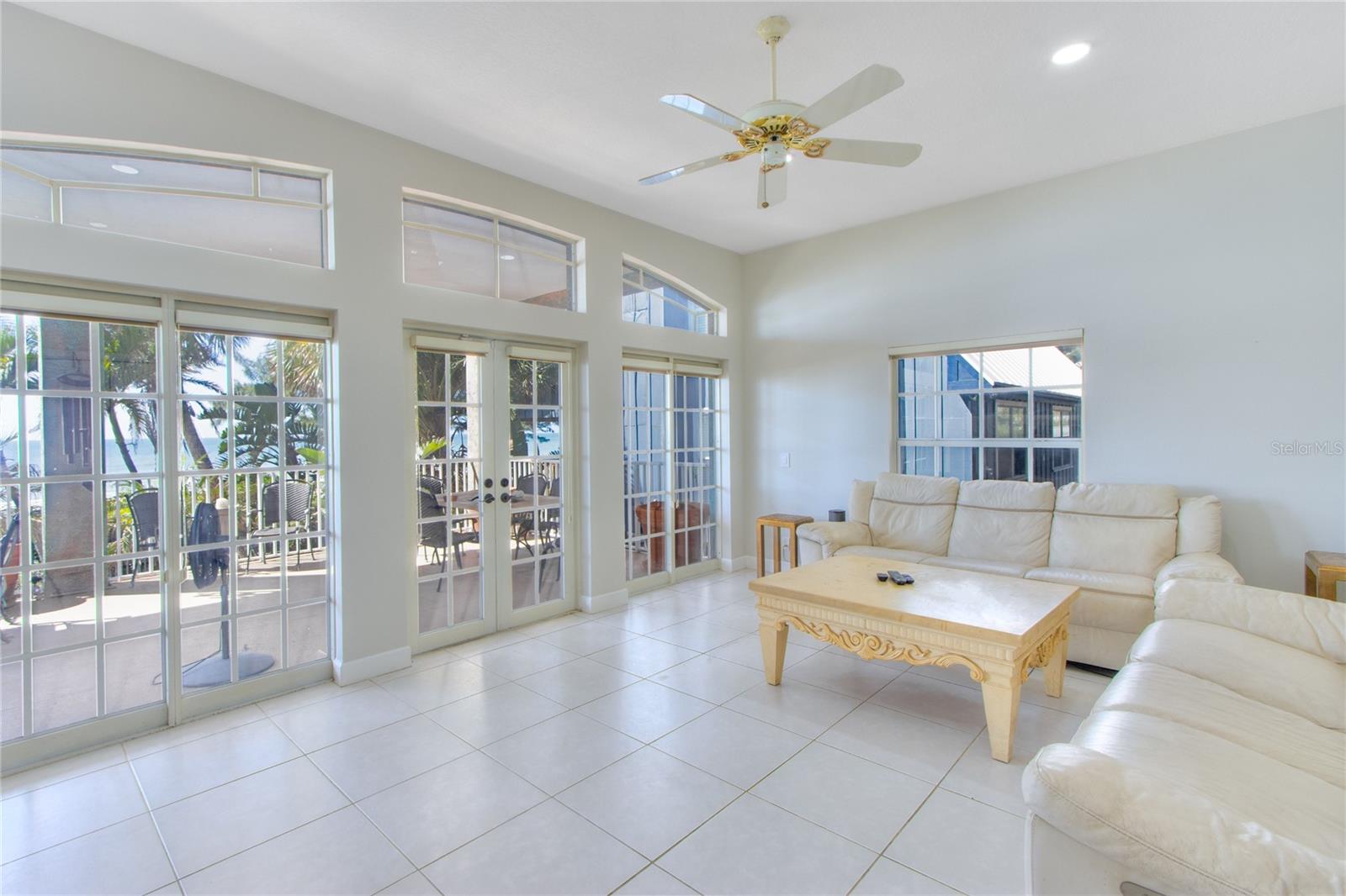 INDIAN ROCK SOUTH SHORE - Residential