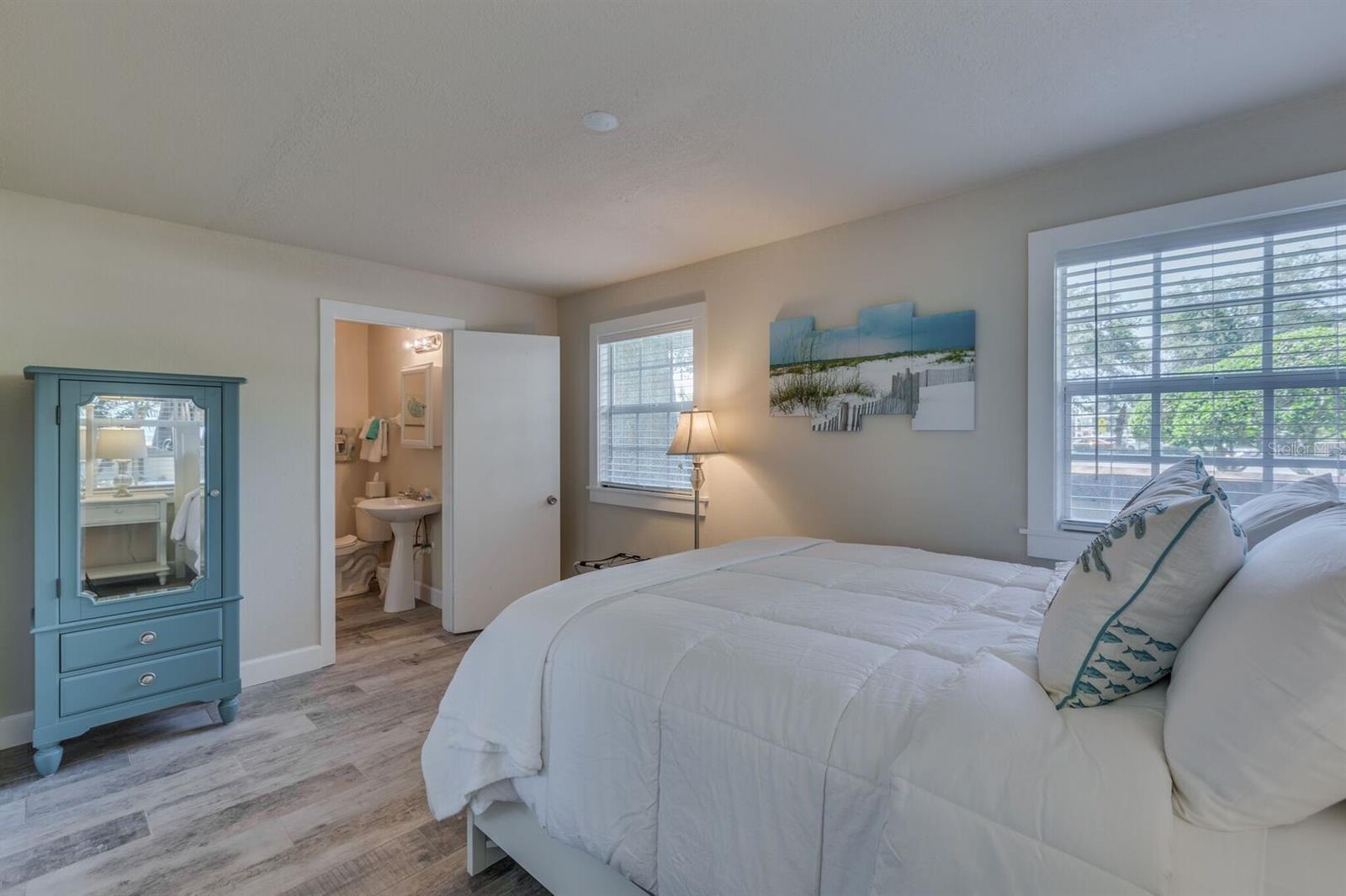 INDIAN ROCK SOUTH SHORE - Residential