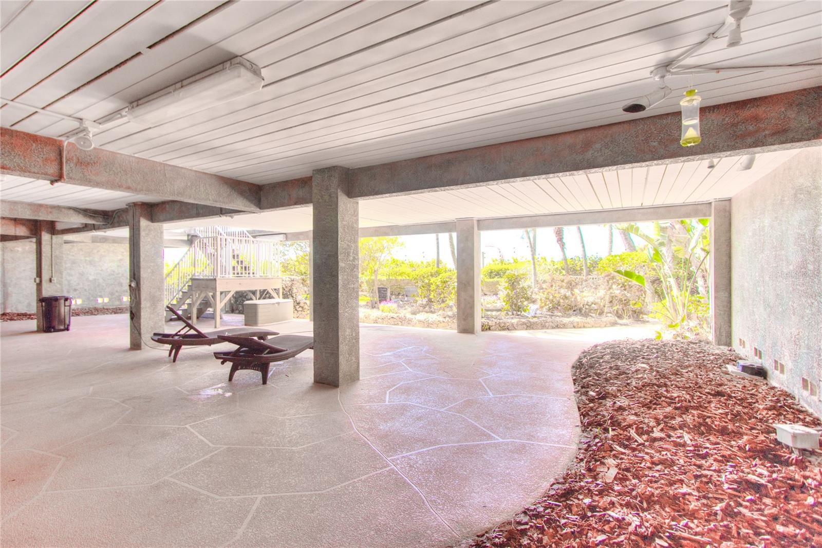 INDIAN ROCK SOUTH SHORE - Residential