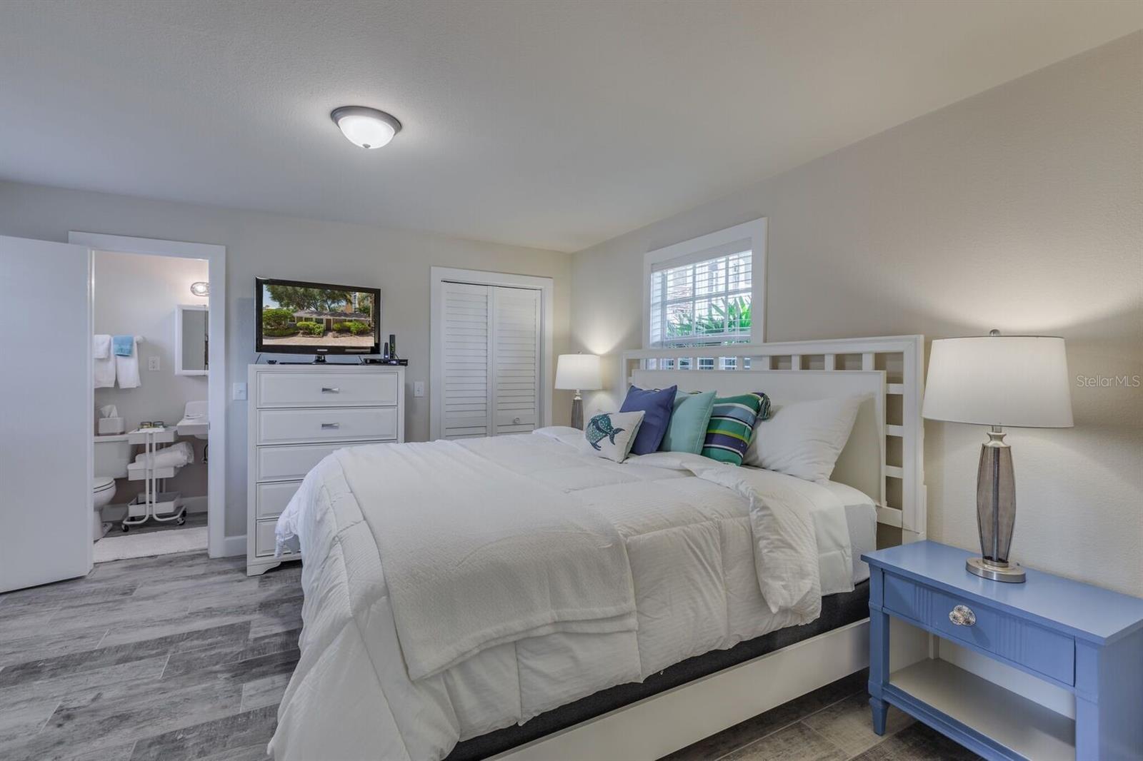 INDIAN ROCK SOUTH SHORE - Residential