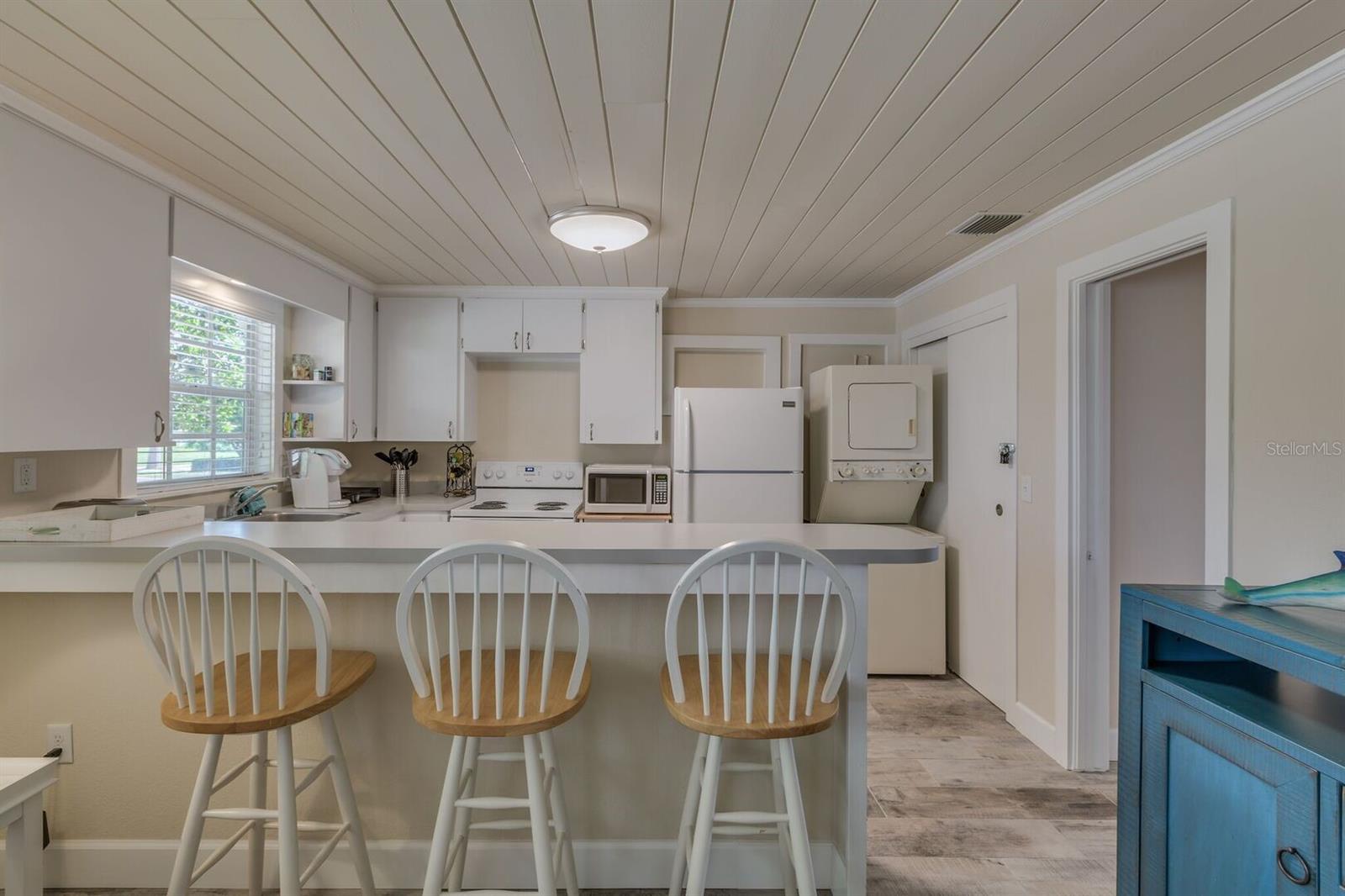 INDIAN ROCK SOUTH SHORE - Residential