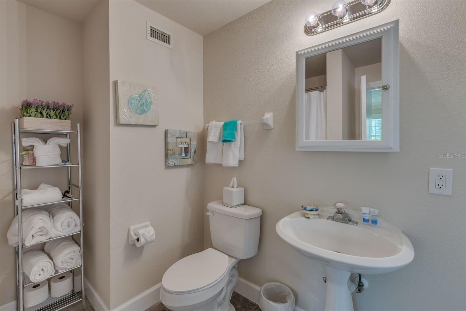 INDIAN ROCK SOUTH SHORE - Residential