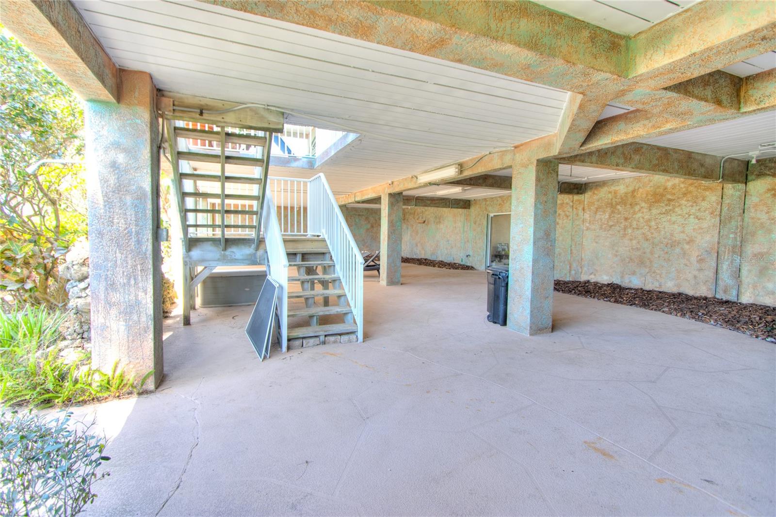 INDIAN ROCK SOUTH SHORE - Residential