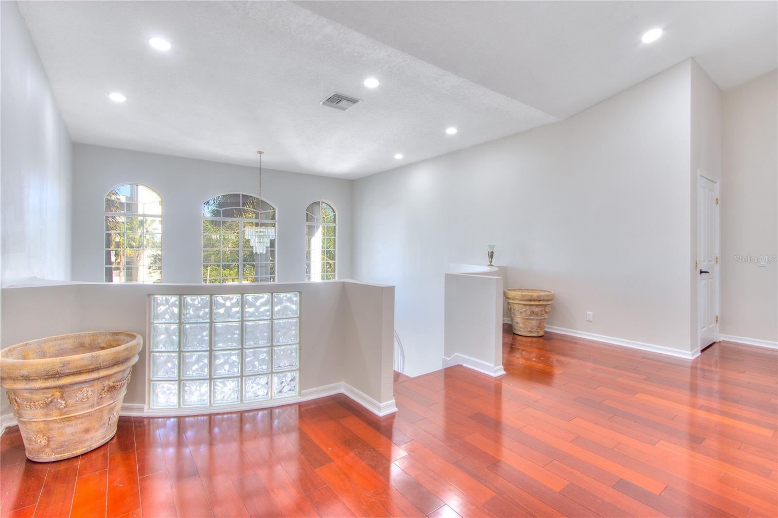 INDIAN ROCK SOUTH SHORE - Residential