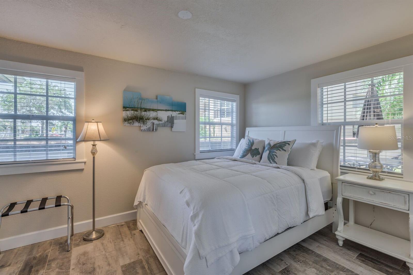 INDIAN ROCK SOUTH SHORE - Residential