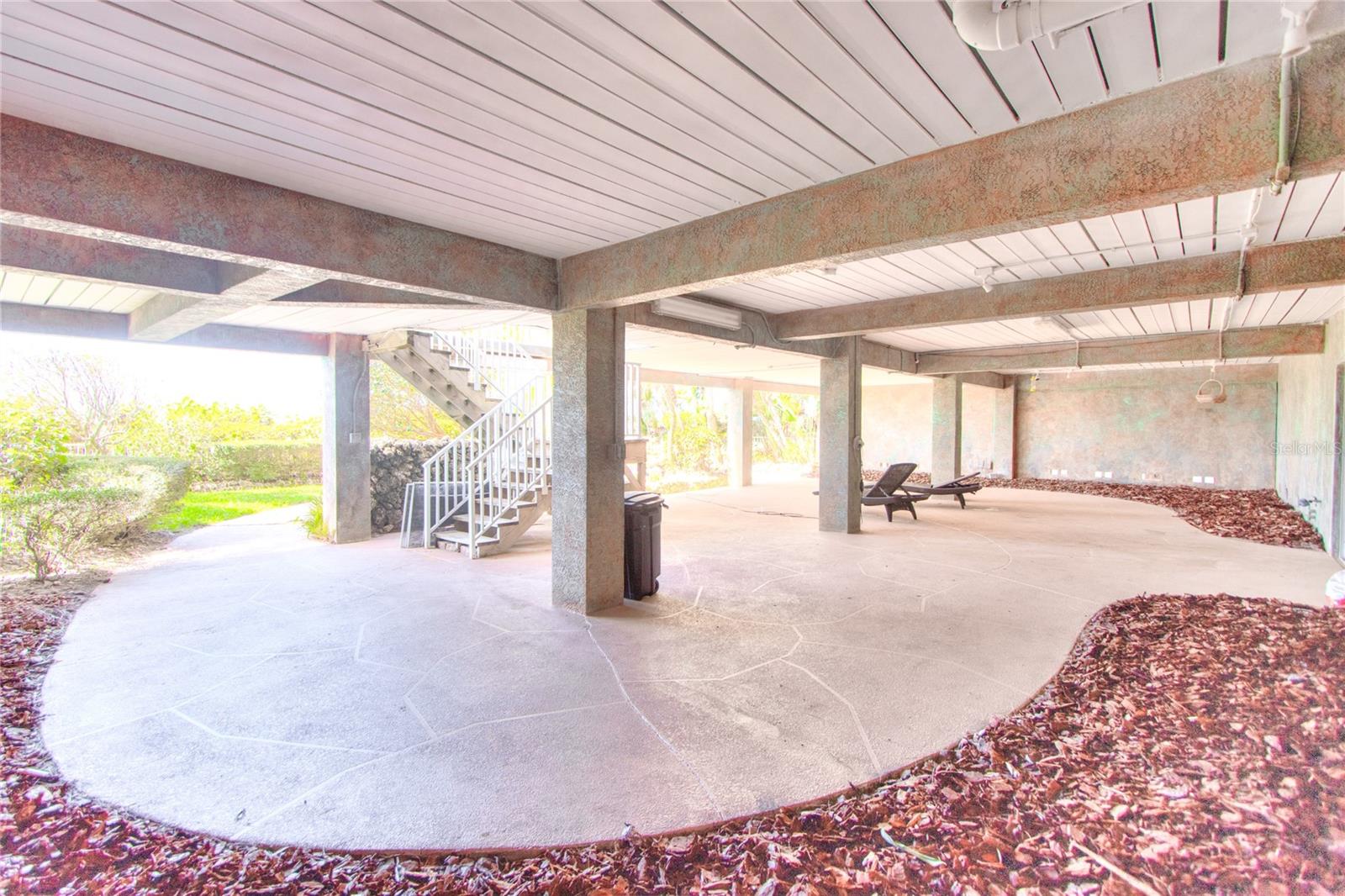 INDIAN ROCK SOUTH SHORE - Residential