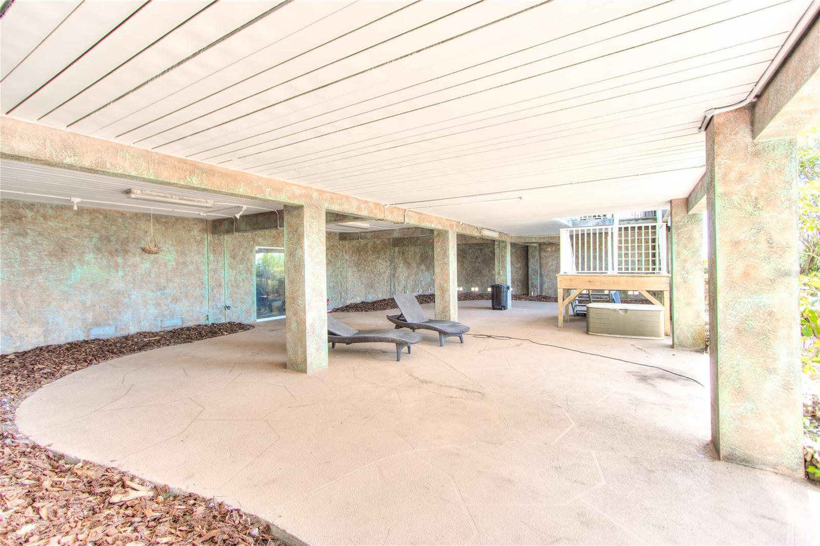 INDIAN ROCK SOUTH SHORE - Residential