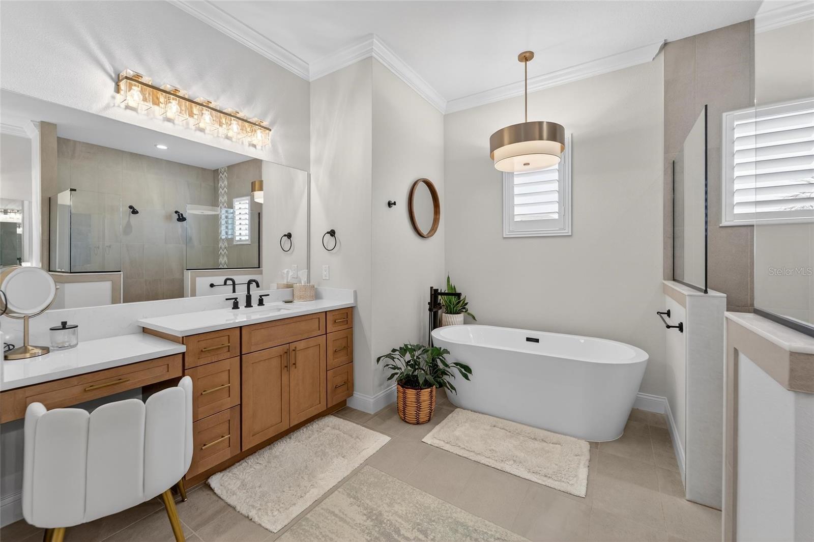 RIVERLAKE - Residential