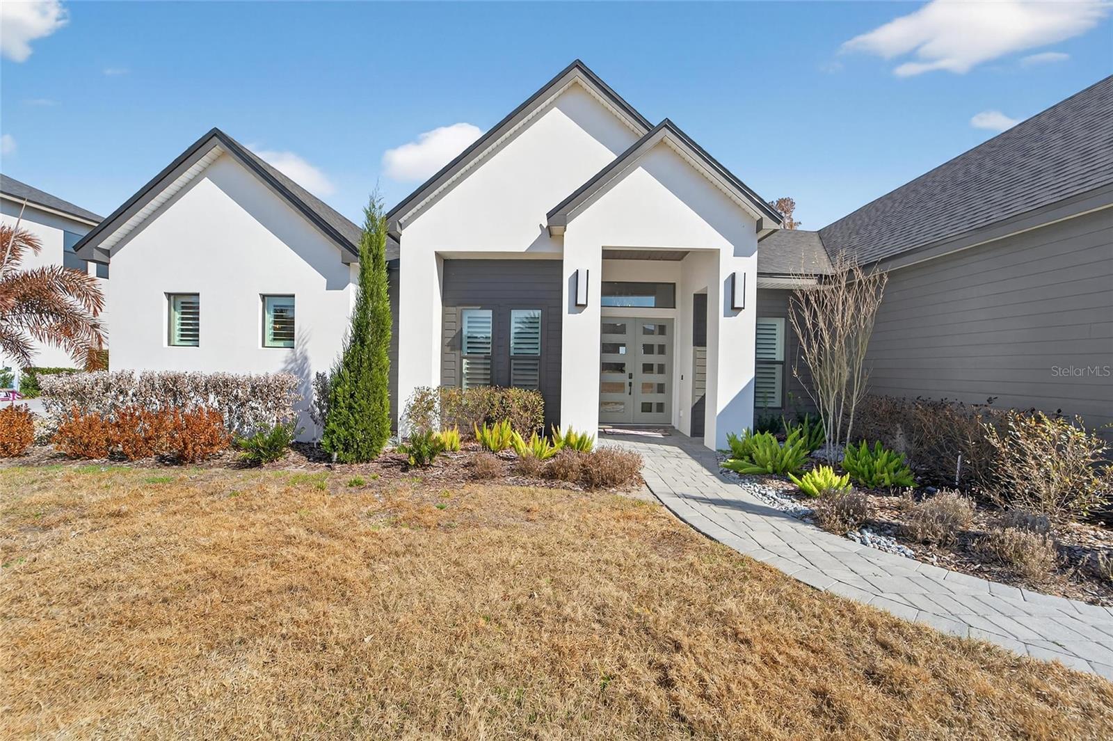 RIVERLAKE - Residential