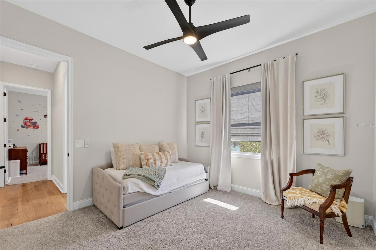 RIVERLAKE - Residential