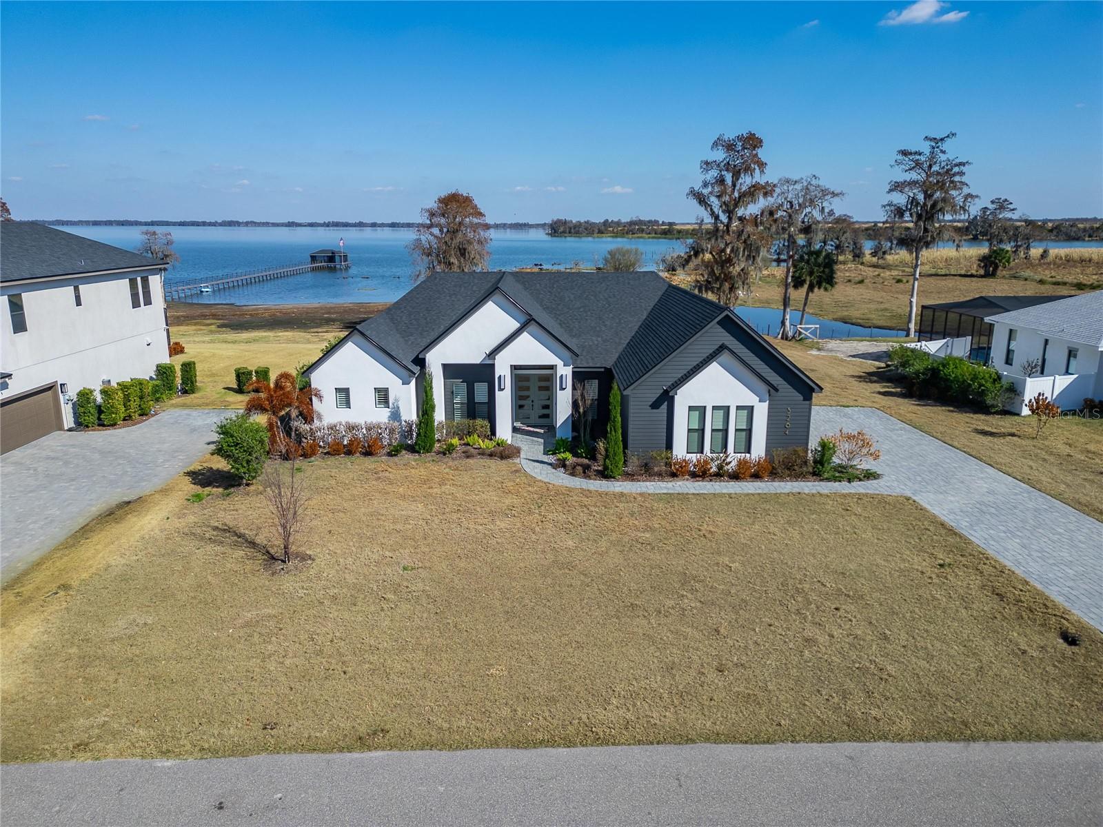 RIVERLAKE - Residential