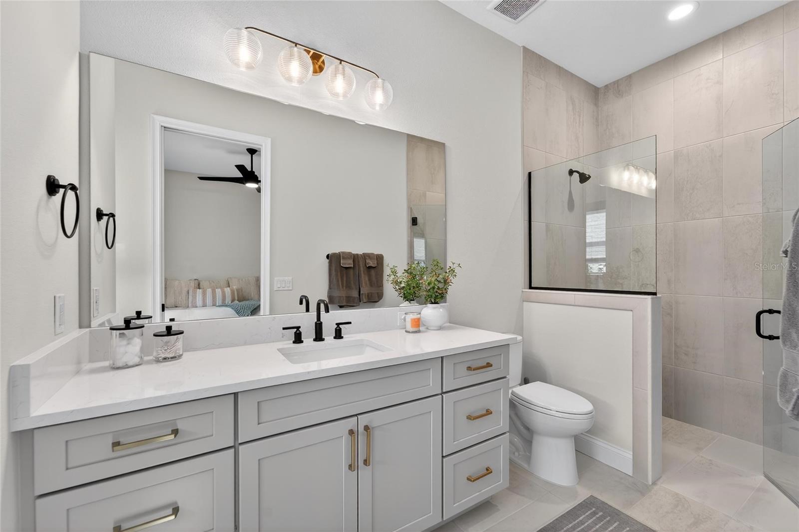 RIVERLAKE - Residential