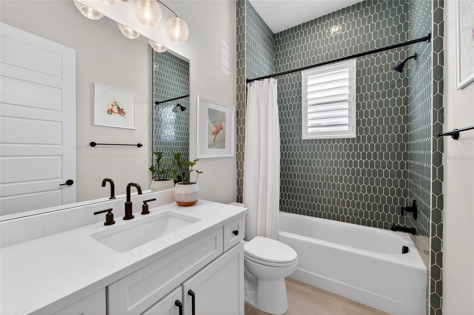 RIVERLAKE - Residential