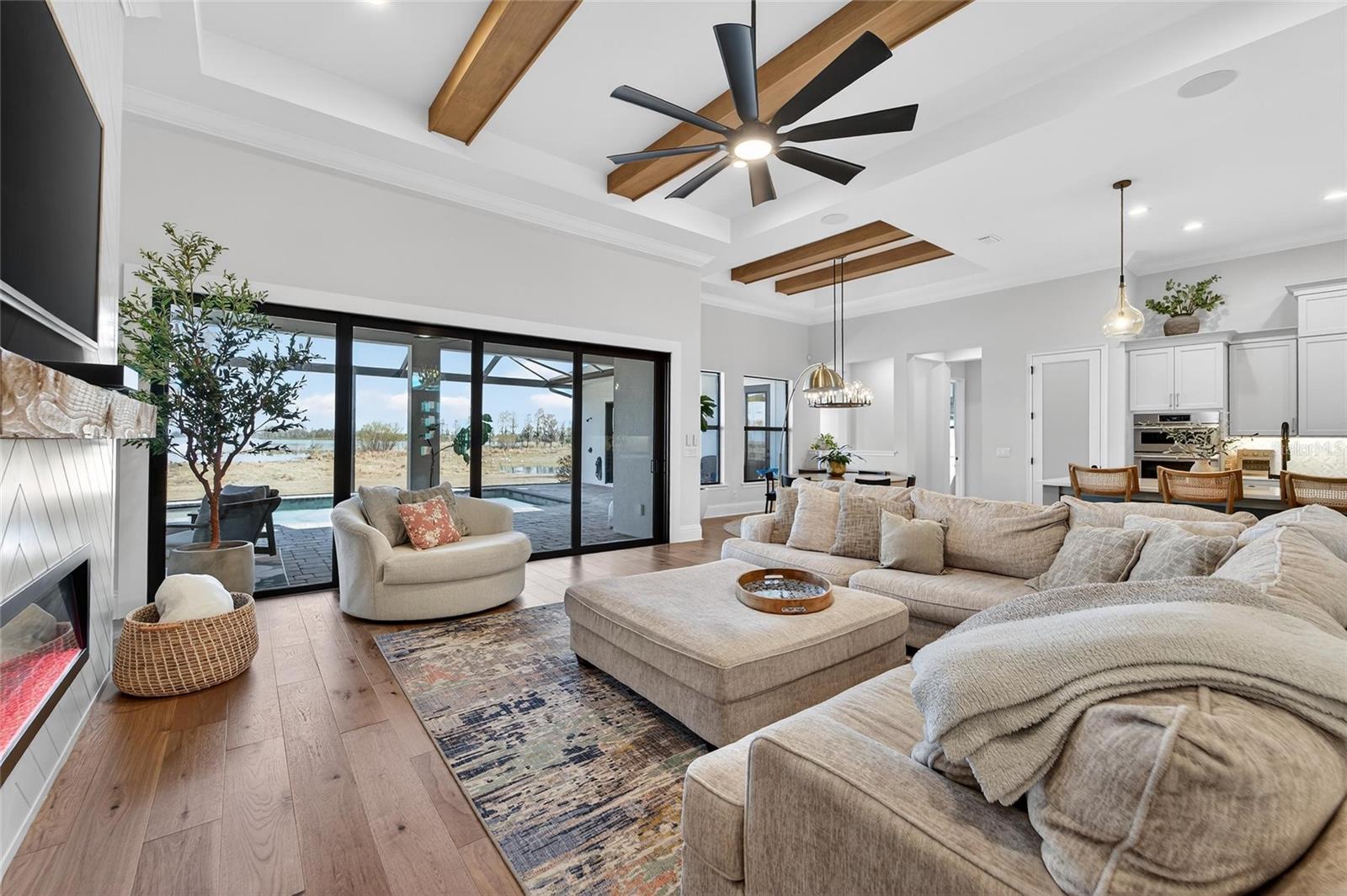 RIVERLAKE - Residential