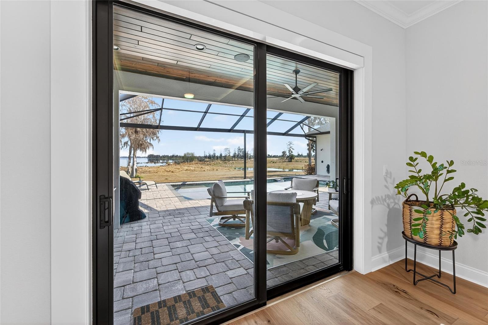 RIVERLAKE - Residential