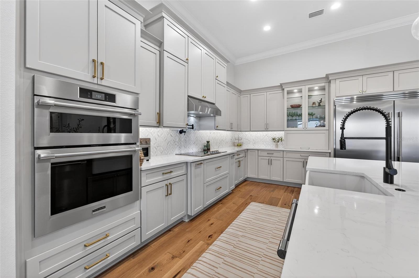 RIVERLAKE - Residential