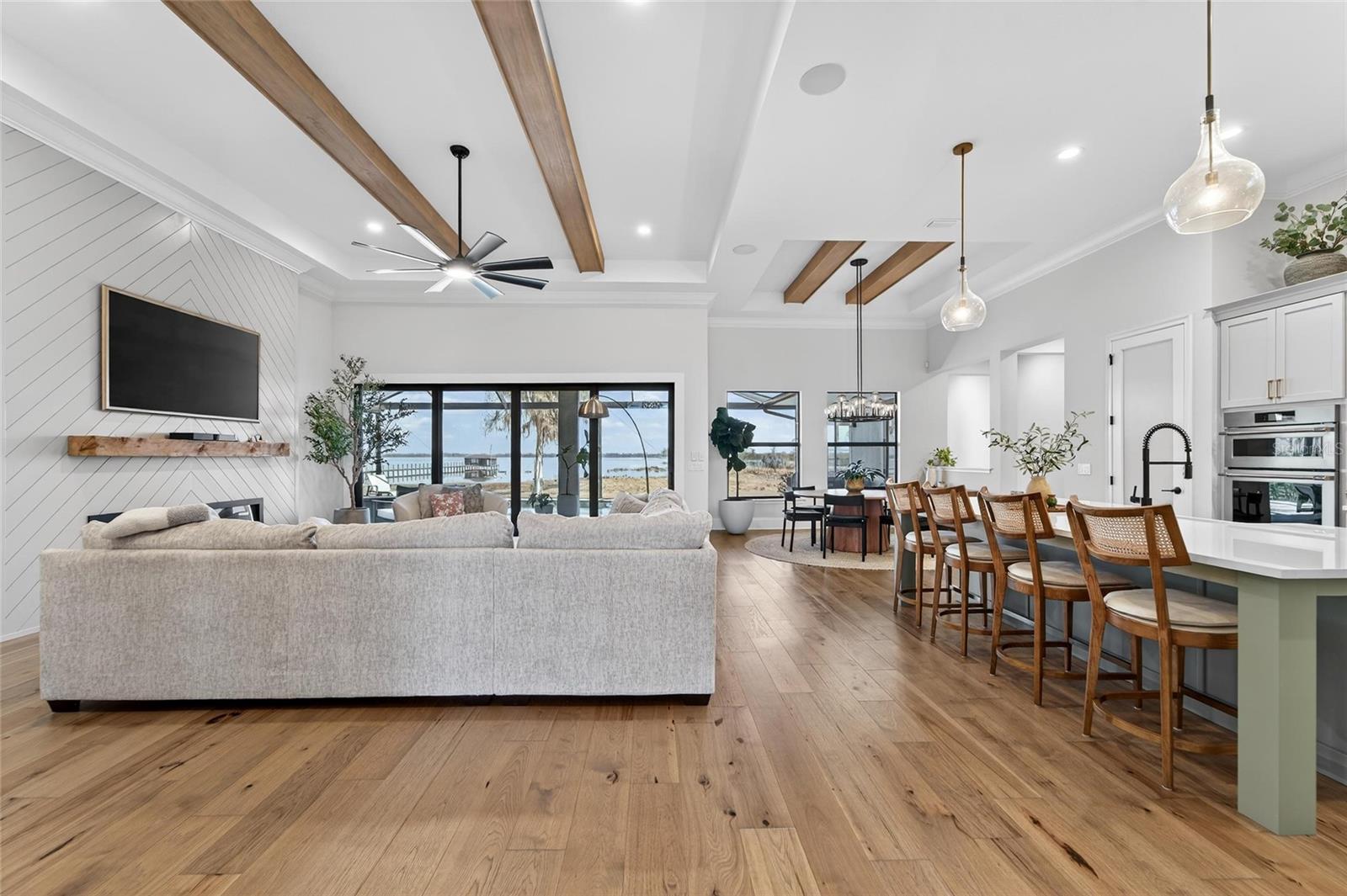 RIVERLAKE - Residential