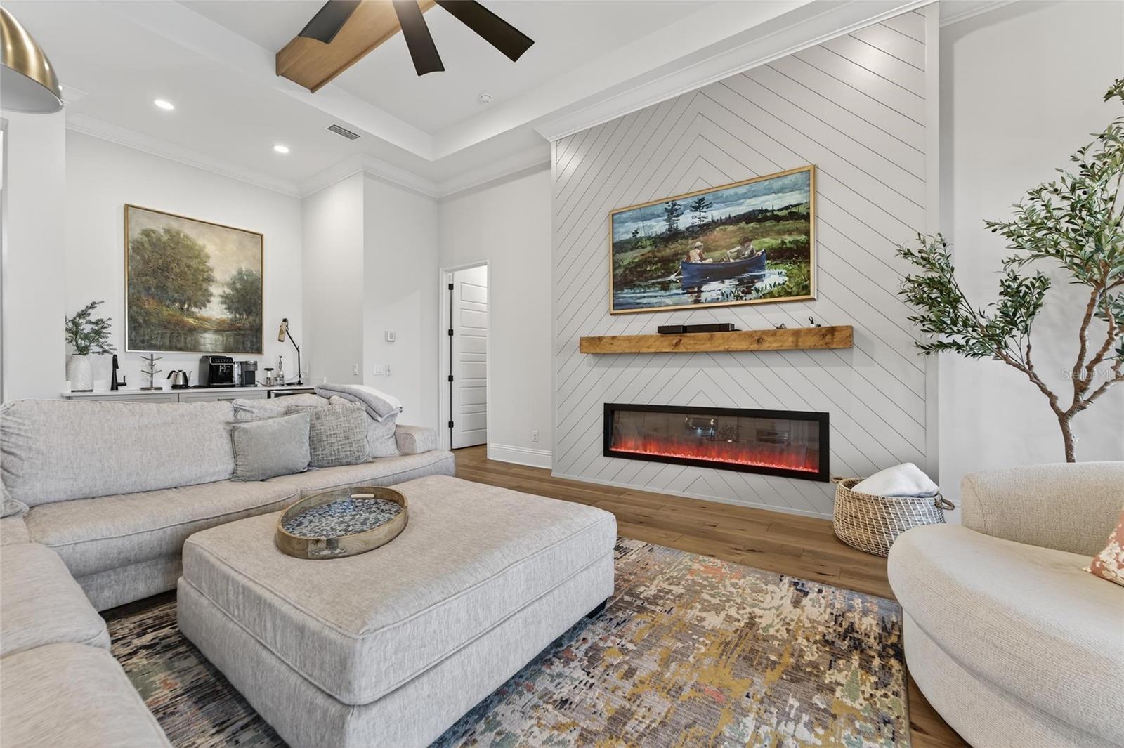 RIVERLAKE - Residential