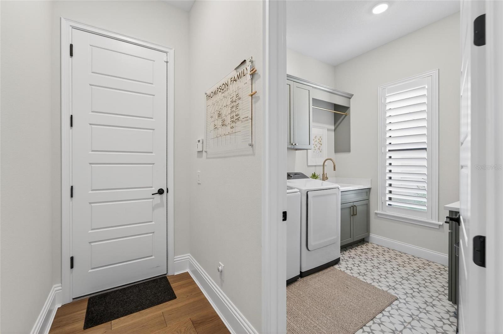 RIVERLAKE - Residential