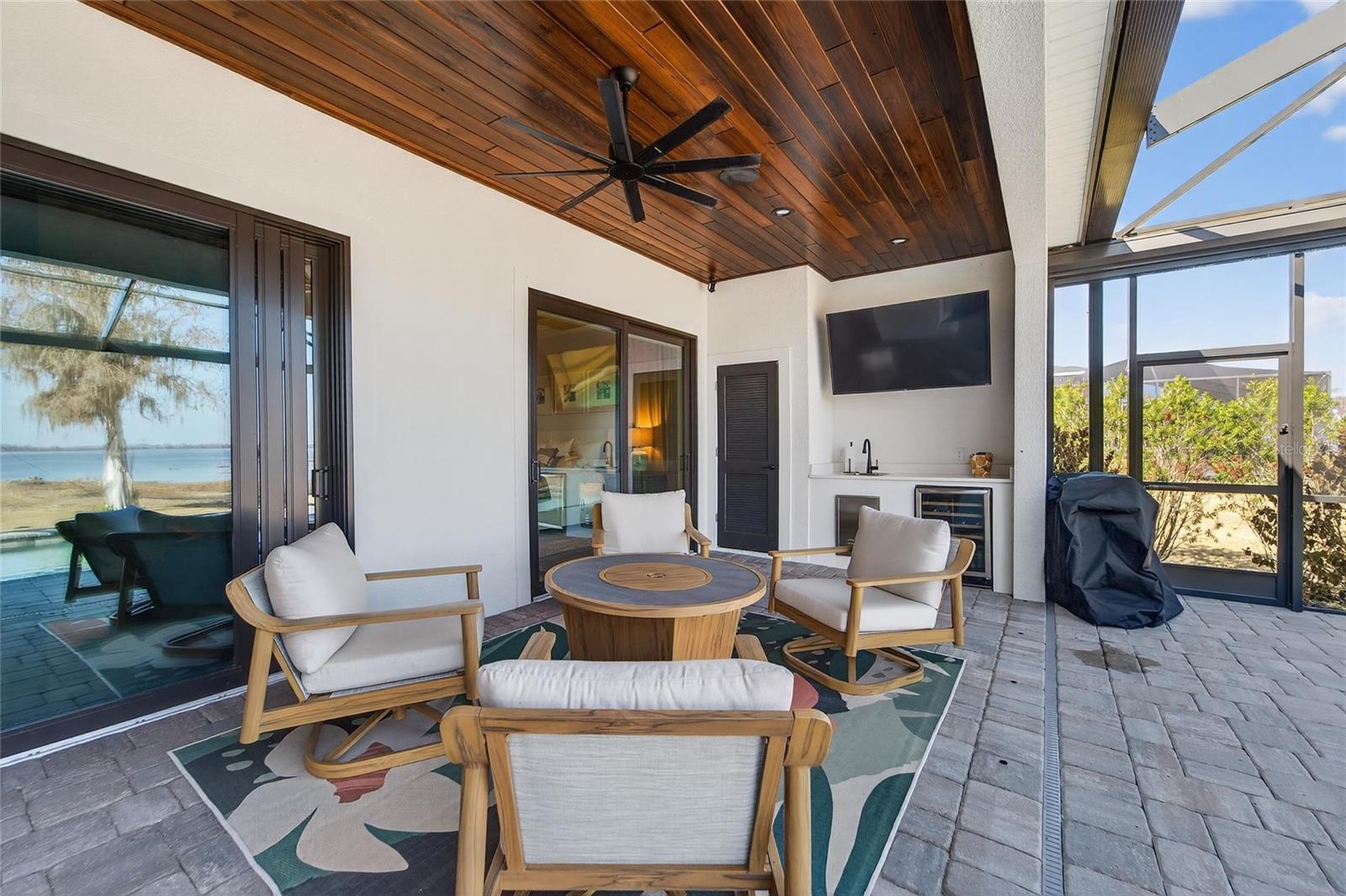 RIVERLAKE - Residential