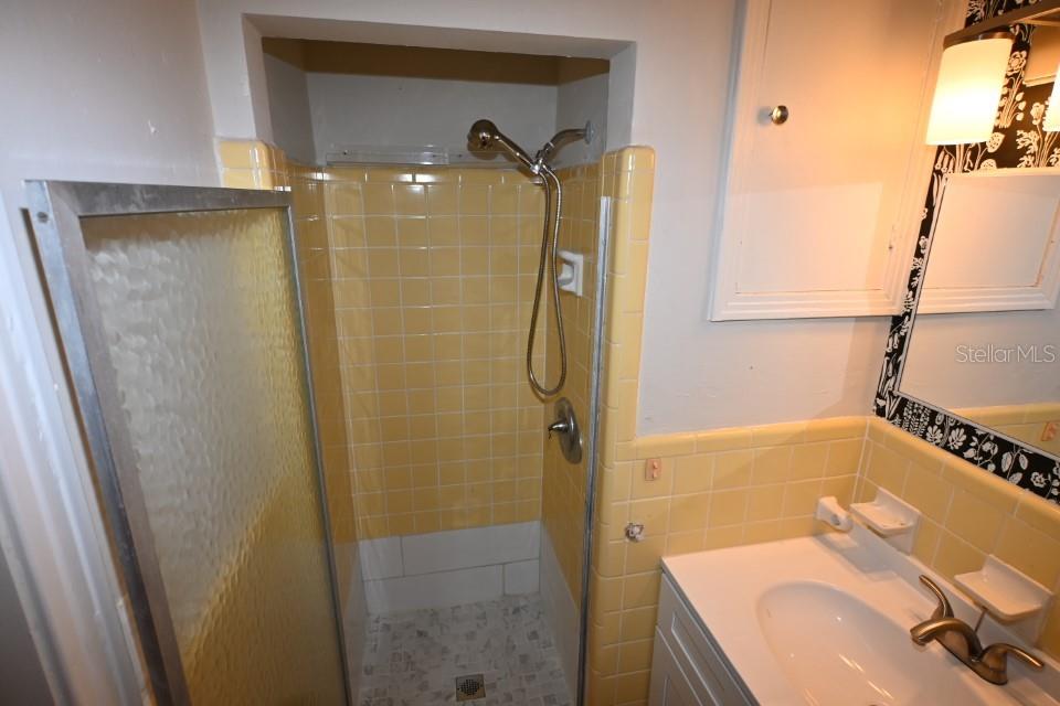 HIGHLAND PARK ADD - Residential Lease