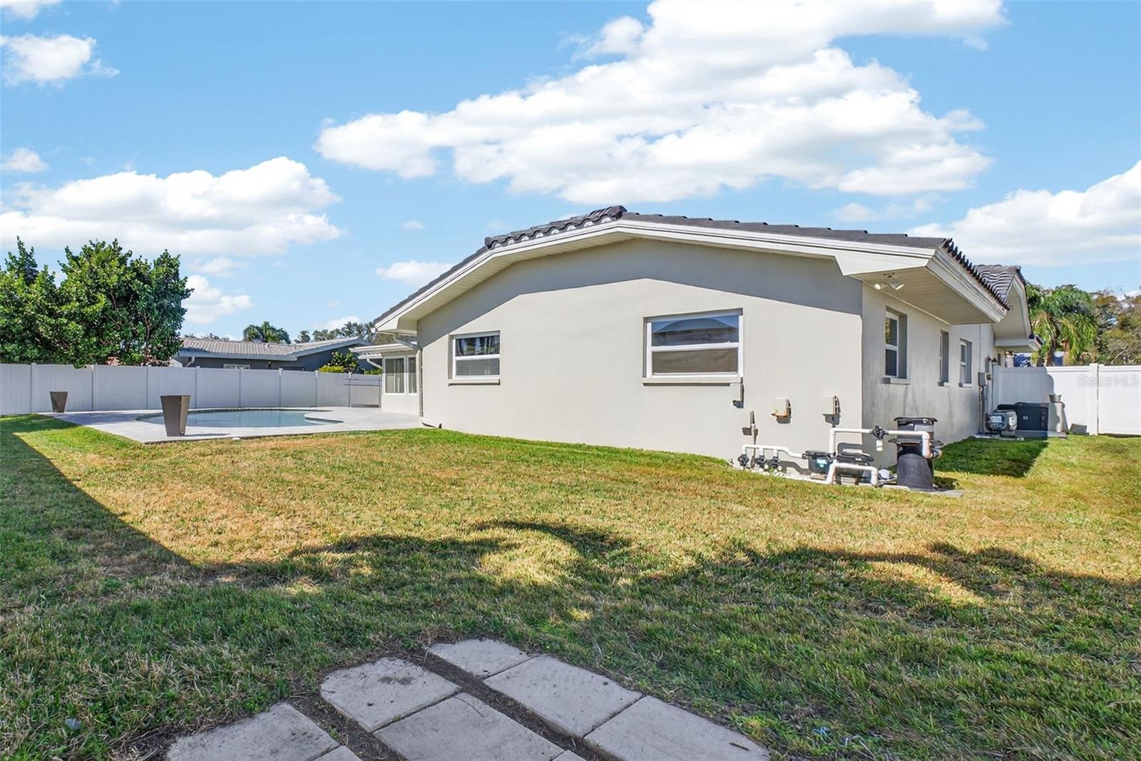 VENETIAN GARDENS - Residential