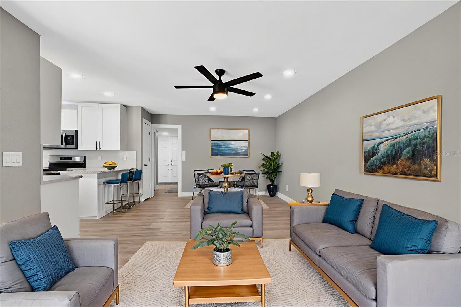 VENETIAN GARDENS - Residential