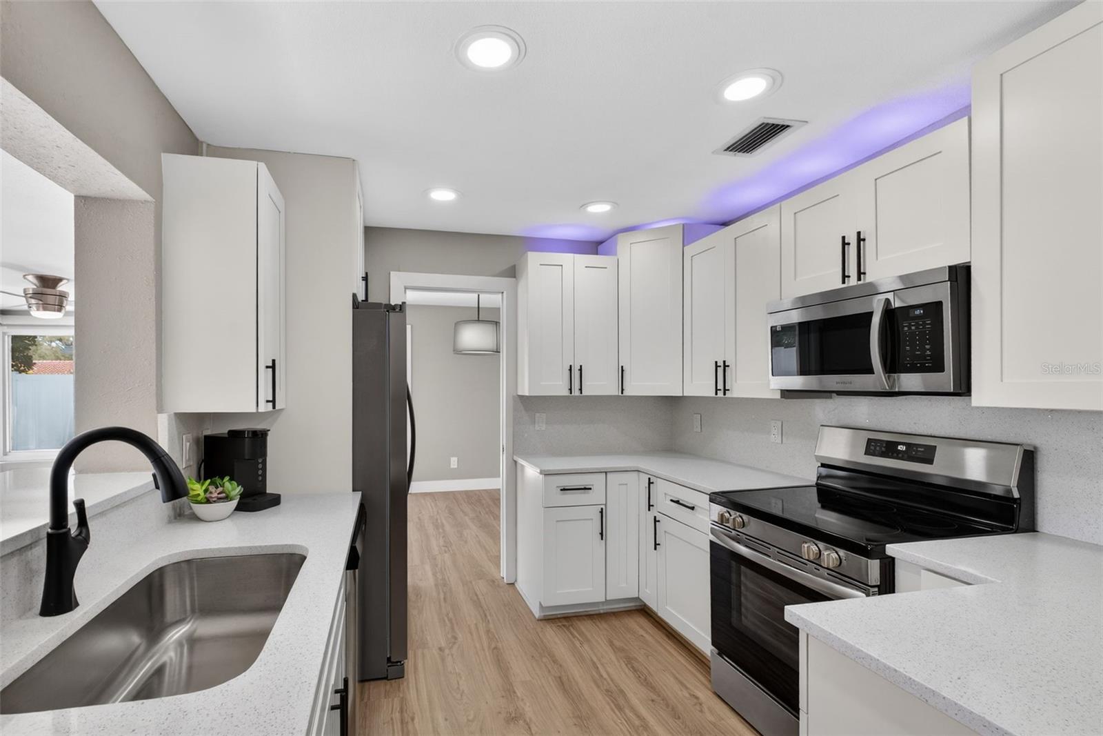 VENETIAN GARDENS - Residential