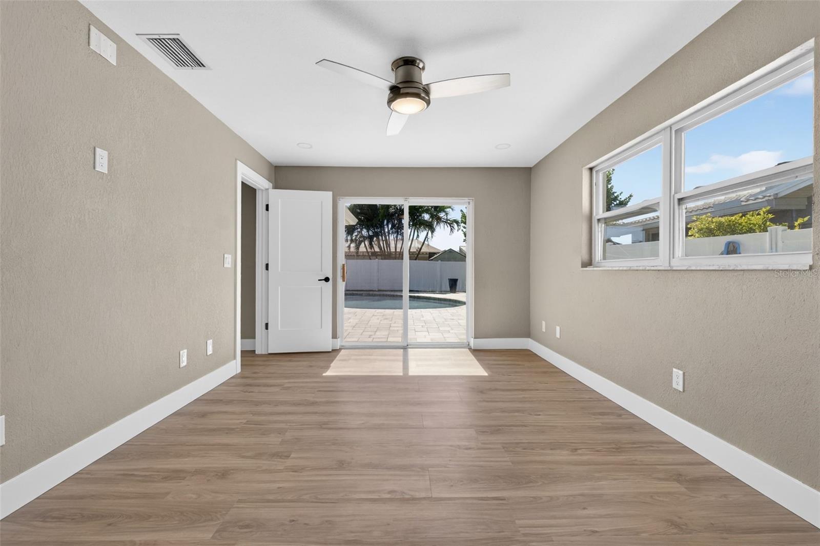 VENETIAN GARDENS - Residential