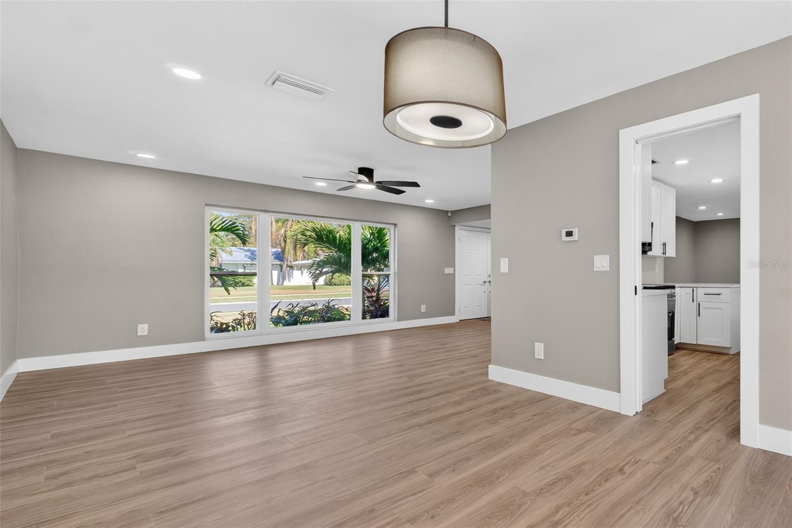 VENETIAN GARDENS - Residential