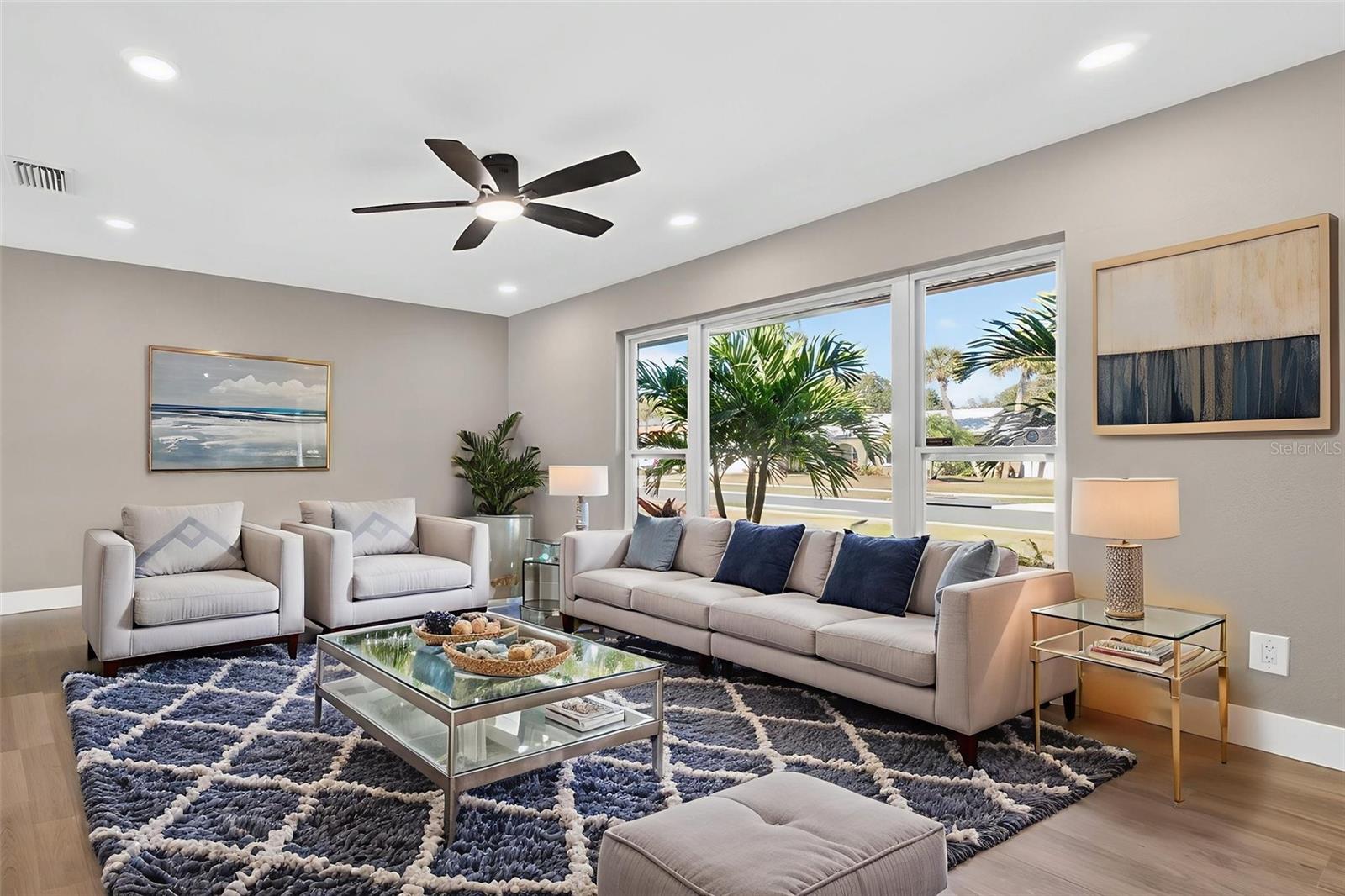 VENETIAN GARDENS - Residential