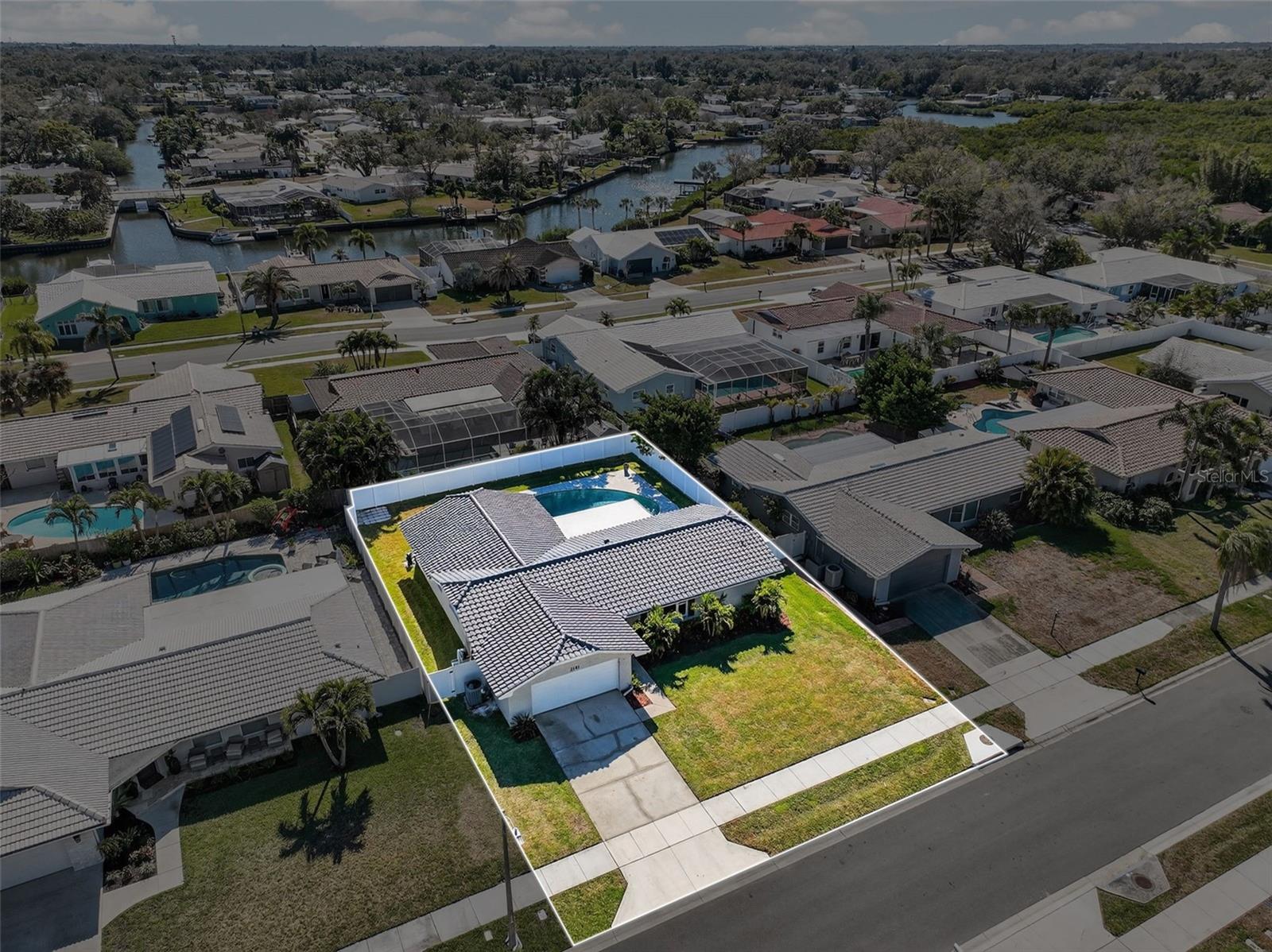 VENETIAN GARDENS - Residential