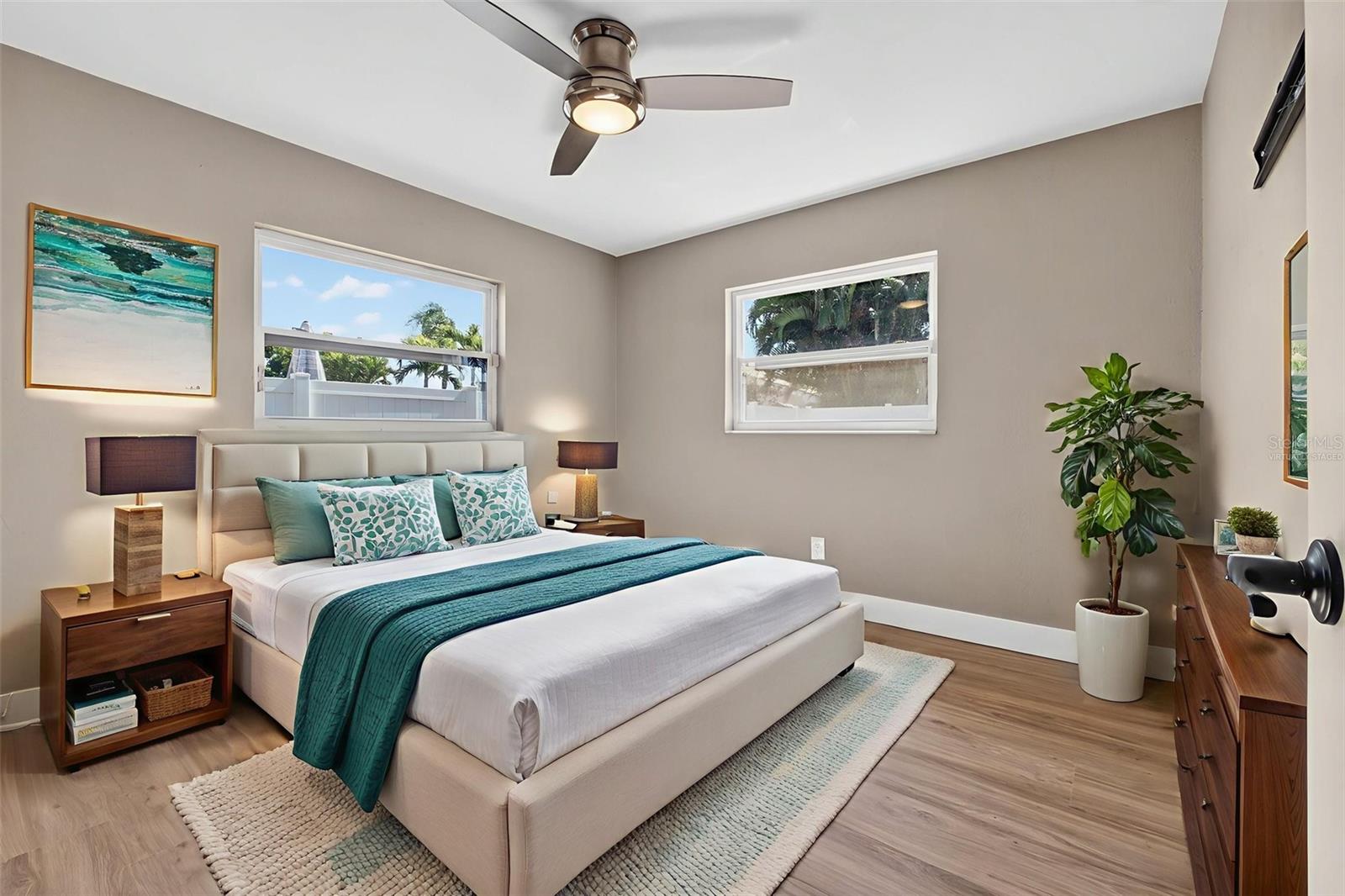 VENETIAN GARDENS - Residential