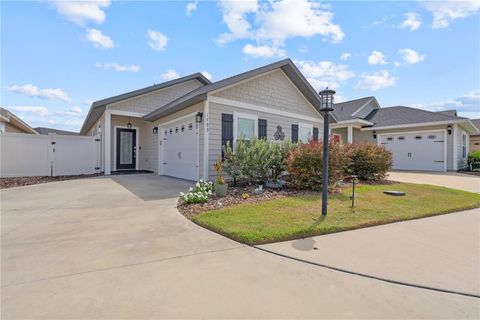 Photo of 1793 SW 245th Terrace, Newberry, FL 32669 (MLS # GC532028)