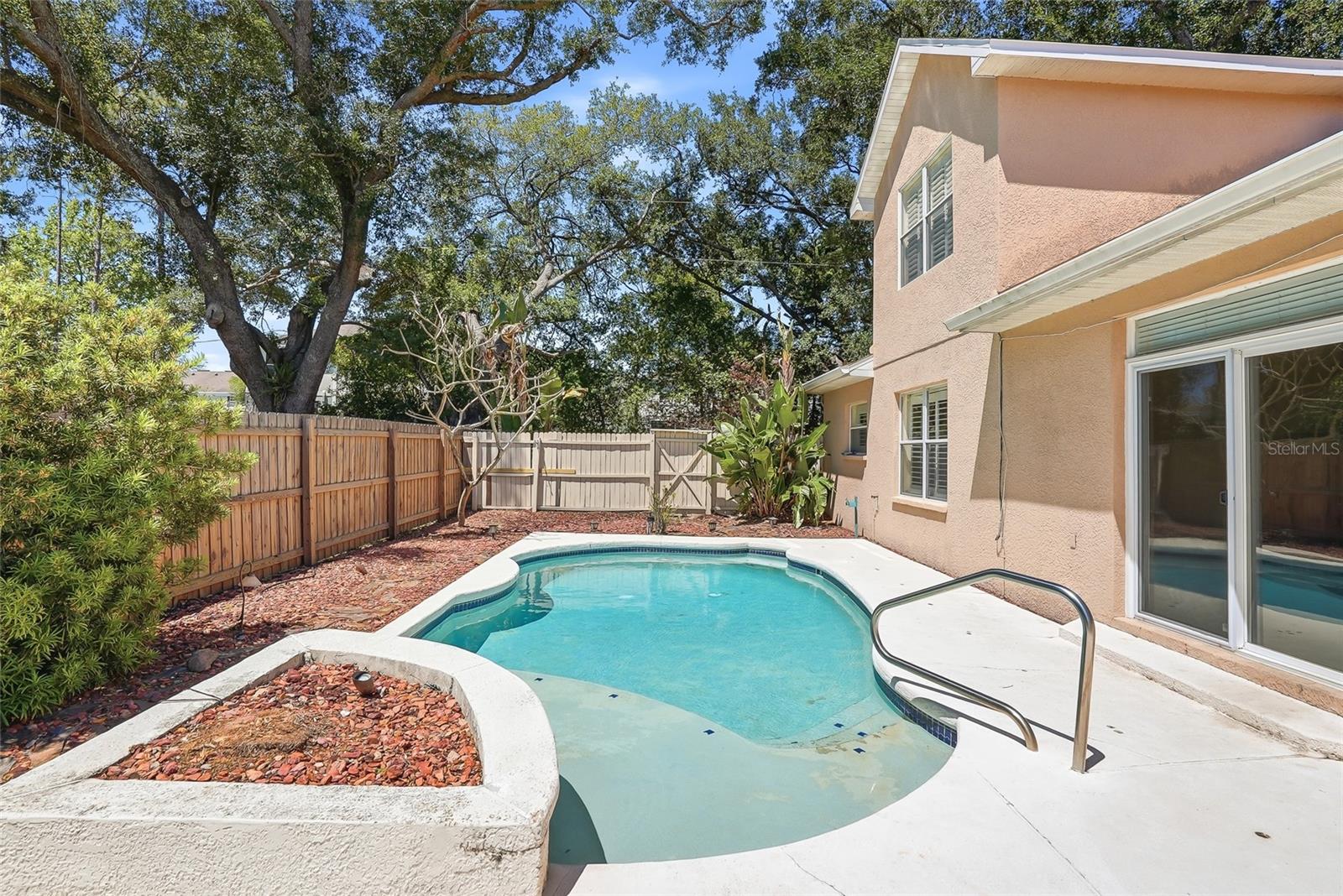 BRANDON COUNTRY ESTATES UNIT N - Residential