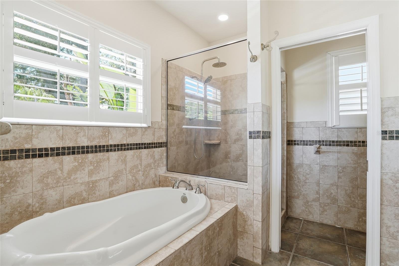 BRANDON COUNTRY ESTATES UNIT N - Residential