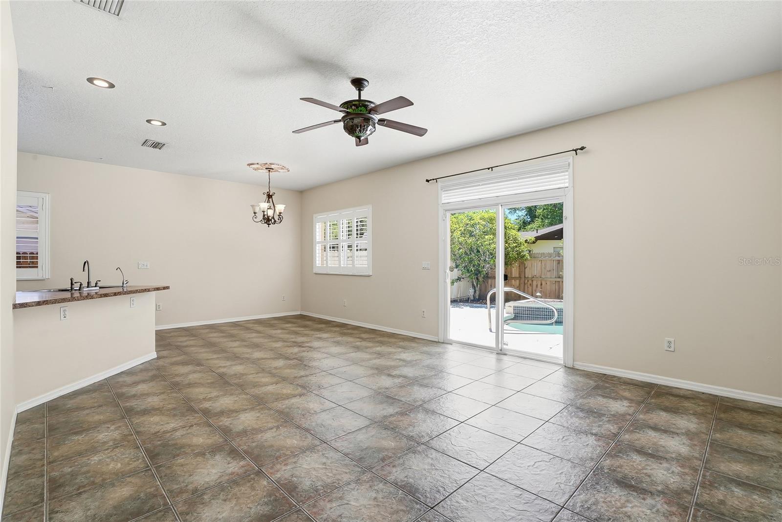 BRANDON COUNTRY ESTATES UNIT N - Residential