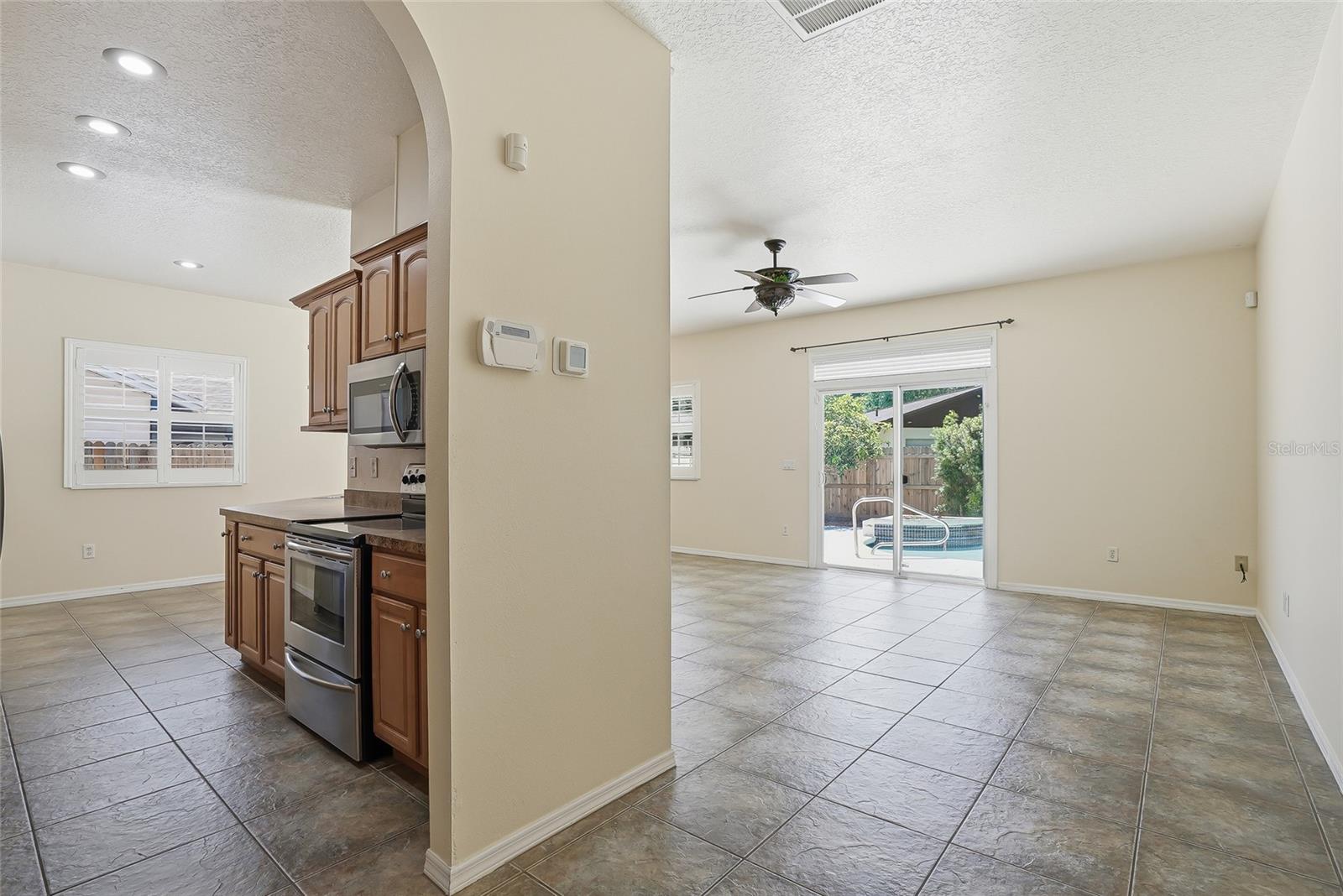 BRANDON COUNTRY ESTATES UNIT N - Residential