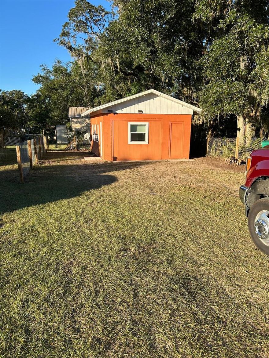 Ready to move immediately .Cozy studio ideal for first time home or who is downsizing.Title floor on living room- dining room area .Kitchen with refrigerator and plenty of cabinets .A nice pedestal and shower in the bathroom.1 year old water heather.Fresh paint inside .Grass cut once a month included.City water and gas not included on the rental.Rental insurance is required before move in with owner as additional insured.Background check required.Proof of work 2 months .Bank statement .Close to Eustis Downtown Banks Walmart Winn Dixie 

Call me to schedule a tour.