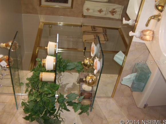 Diamond Head Point Condo - Residential