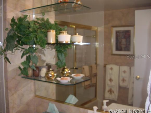 Diamond Head Point Condo - Residential